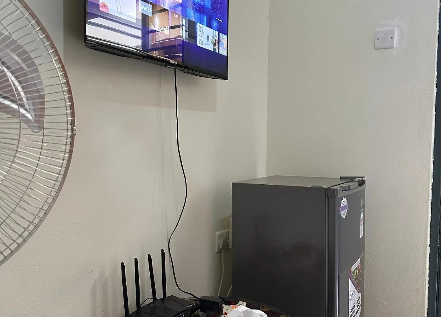 One-Bedroom Near Acacia Kampala Apartment