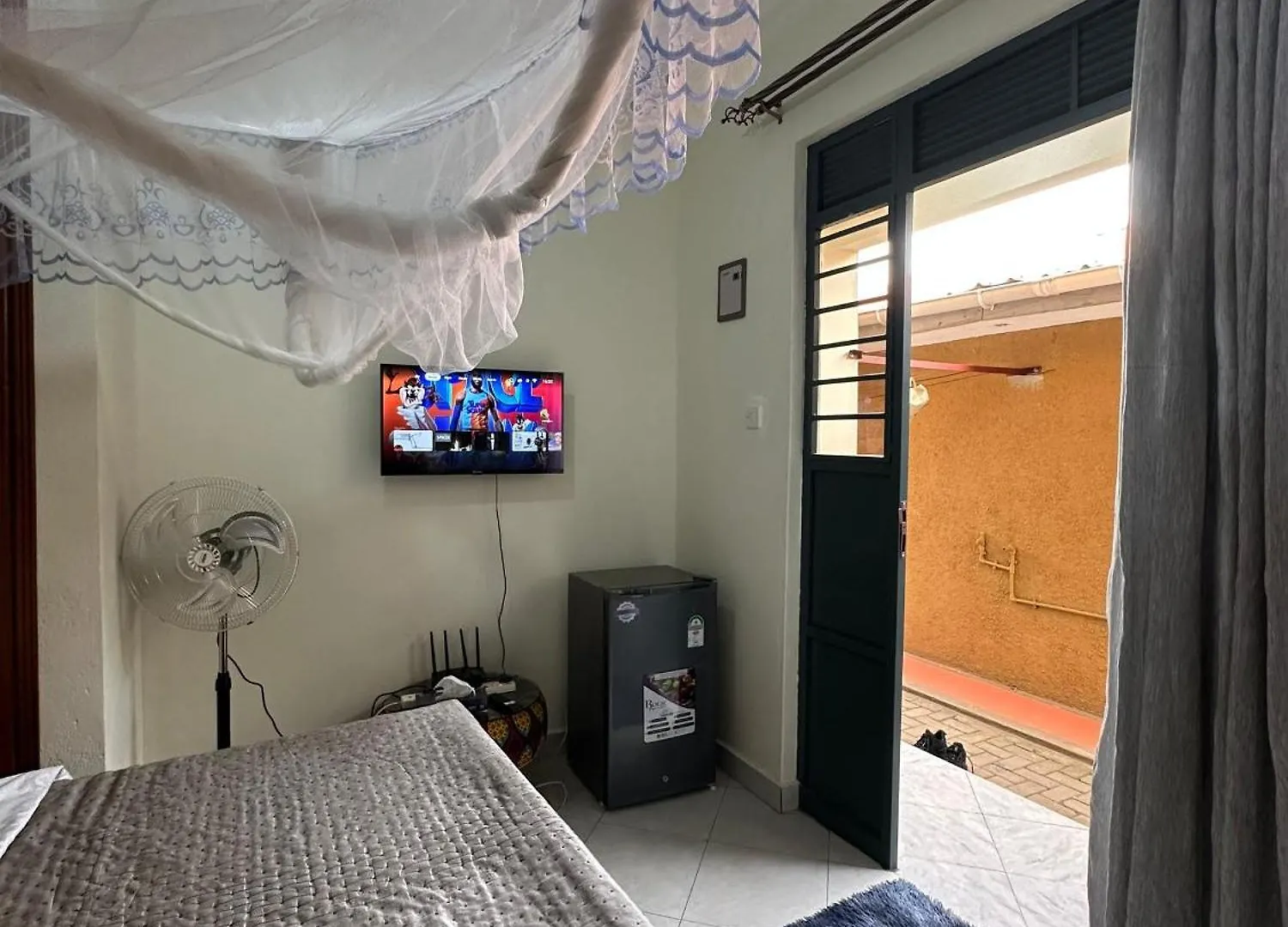 Apartment One-Bedroom Near Acacia Kampala